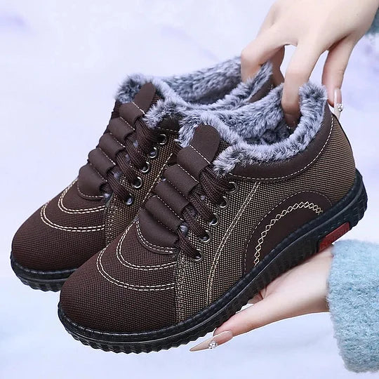 Winter boots made of fleece lining