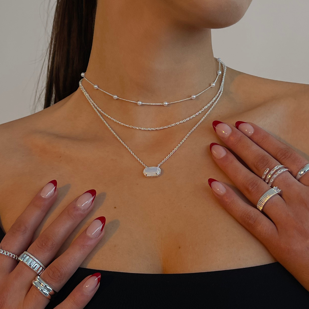 Elegant Aura Collar