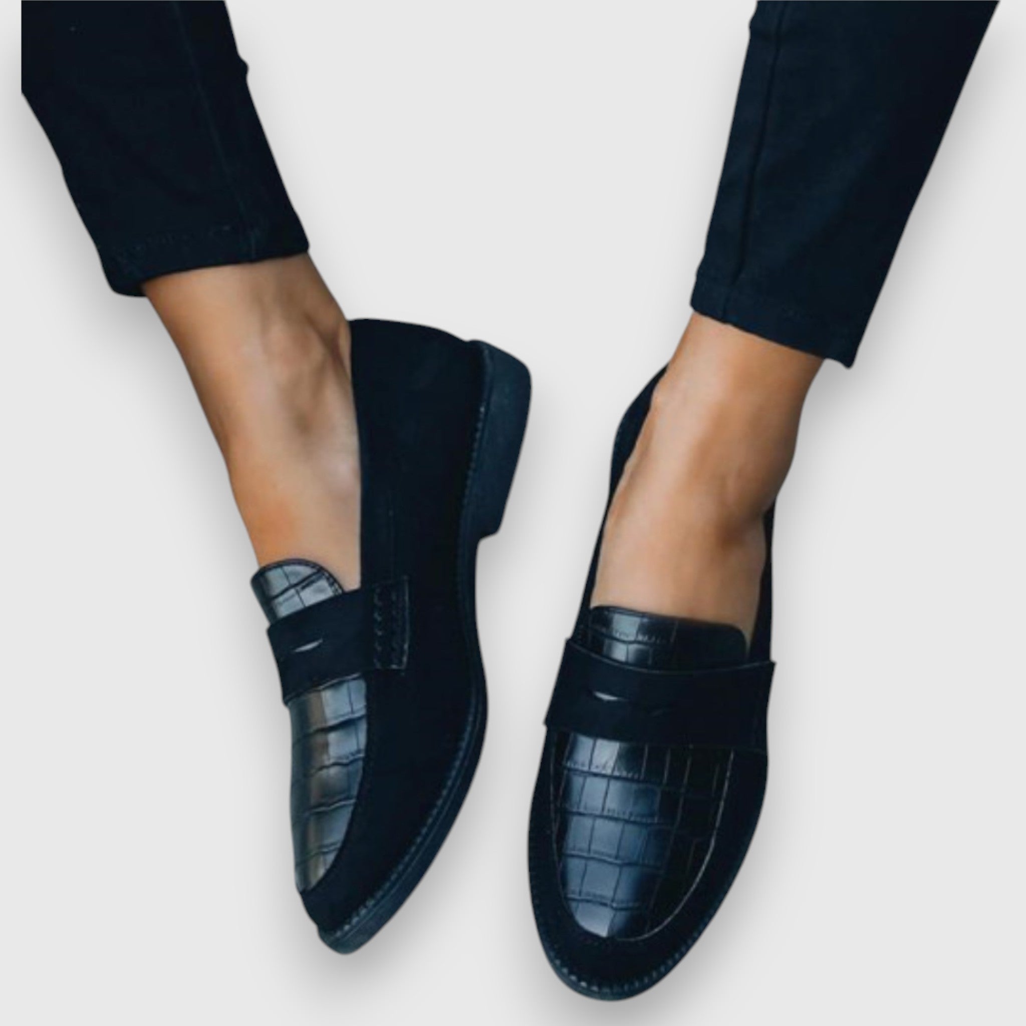 Saraâ„¢ | Elegant Moccasin