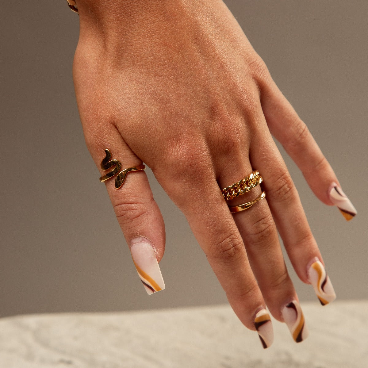 Detailed Brizz Ring