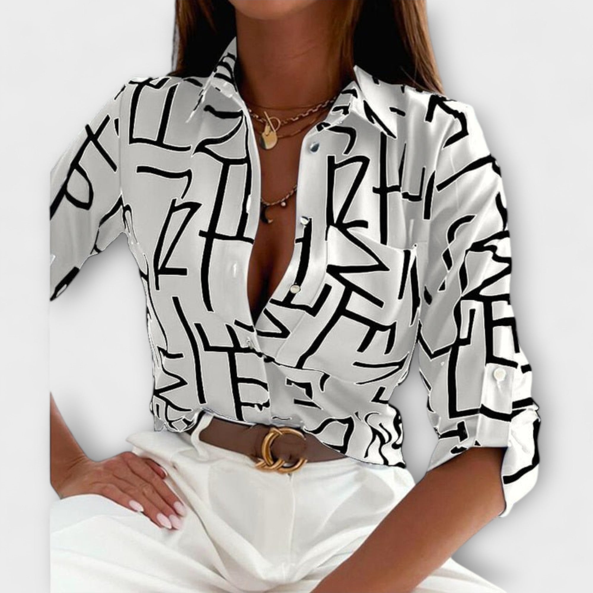 Blouse with classic collar