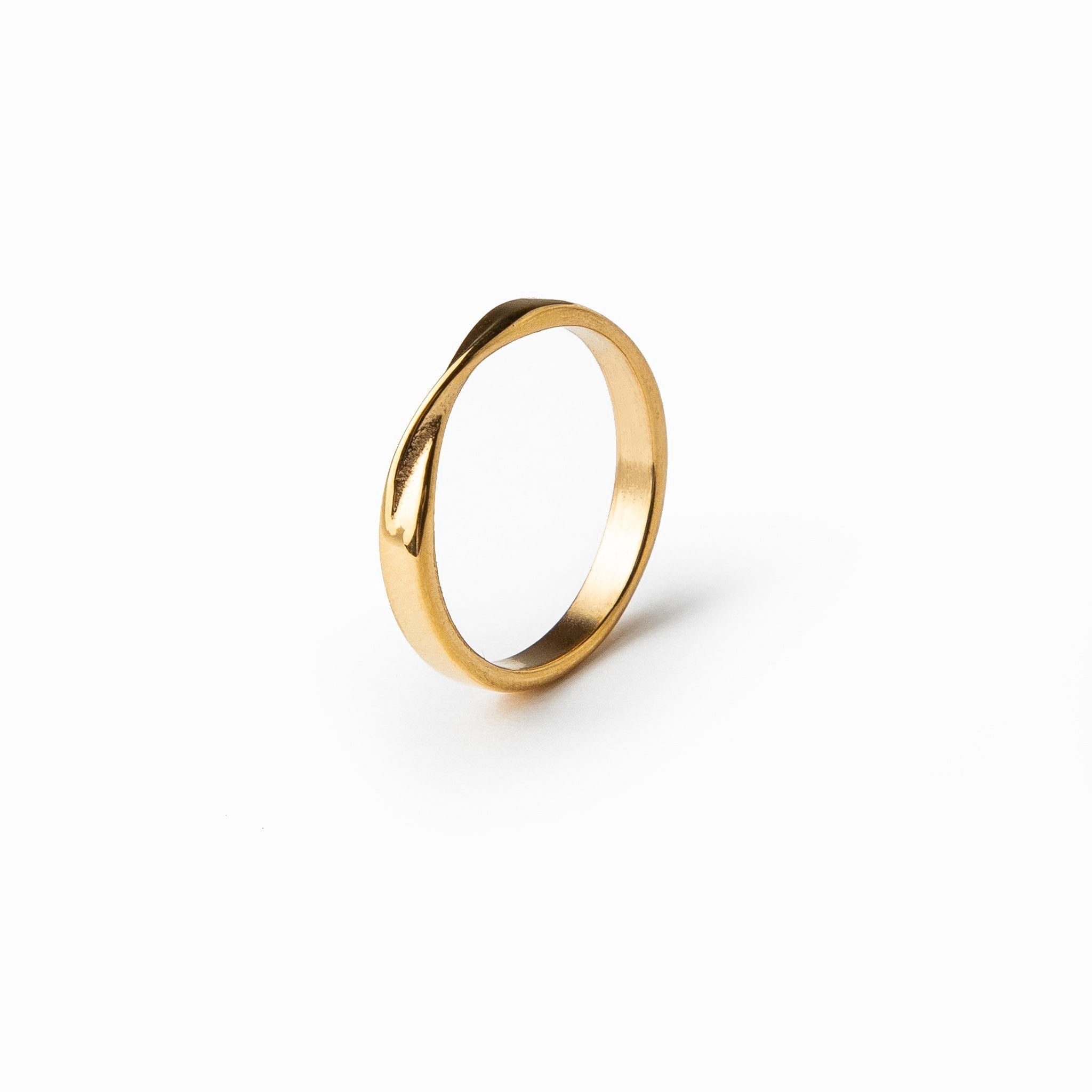 Detailed Brizz Ring