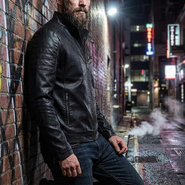 Elegant long-sleeved jacket with pocket