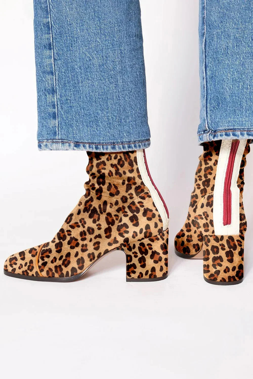 Square-toe heeled boots