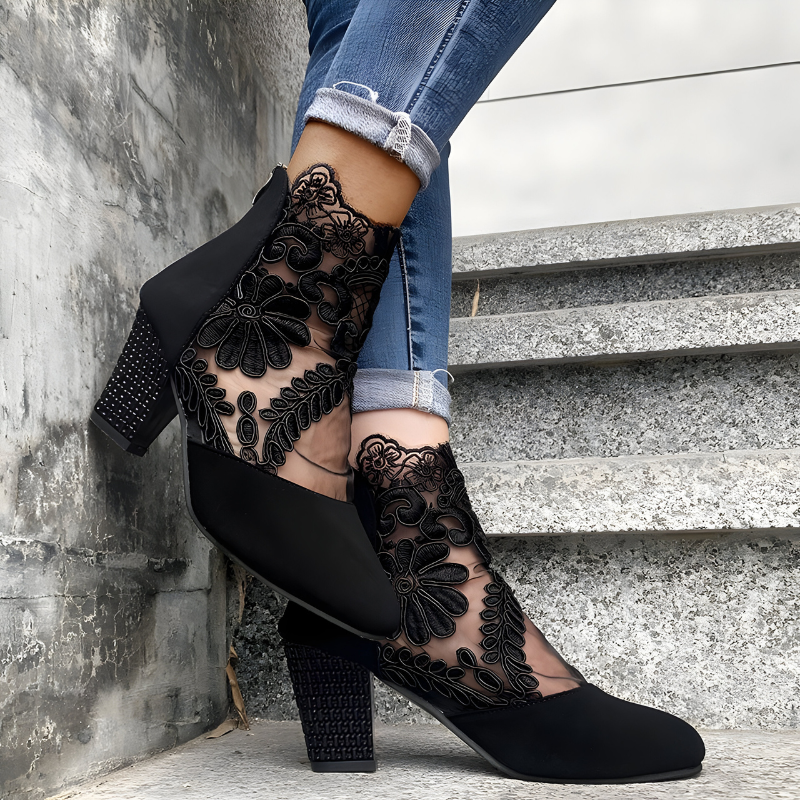 Stylish breathable orthopedic heels