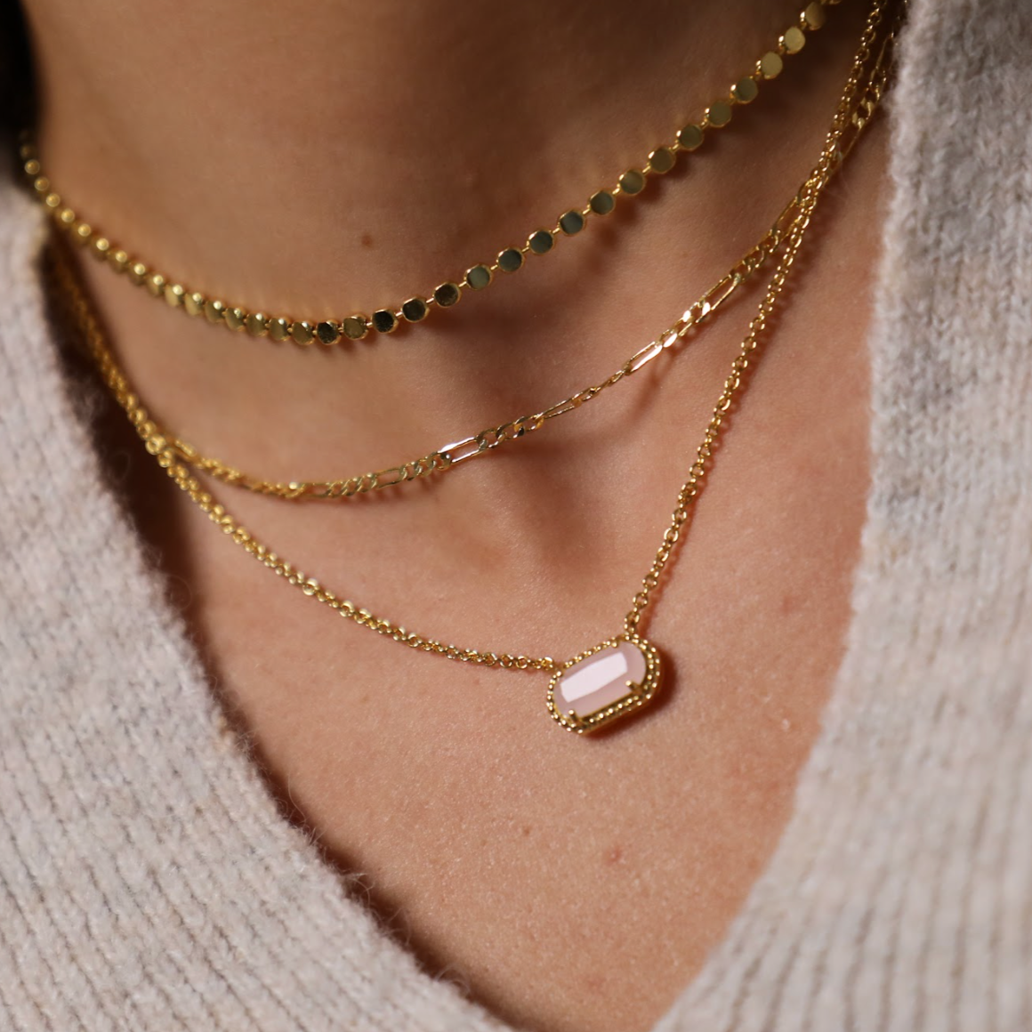 Elegant Aura Collar