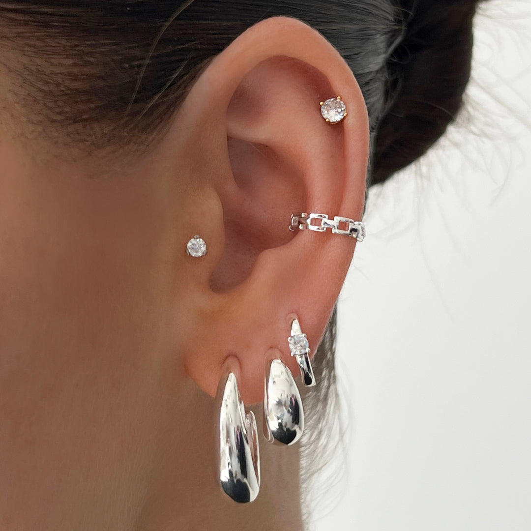 Elegant and Lightweight Earrings