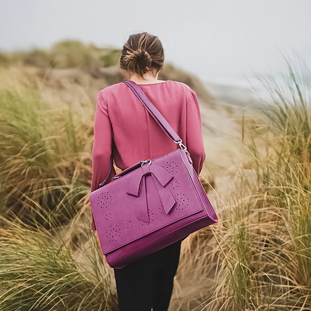 Bernadette – Crossbody bag with bows