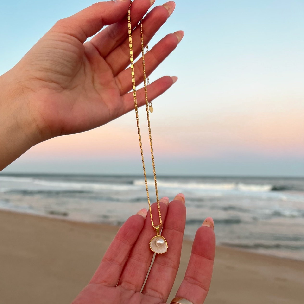 Shell Collar Marina