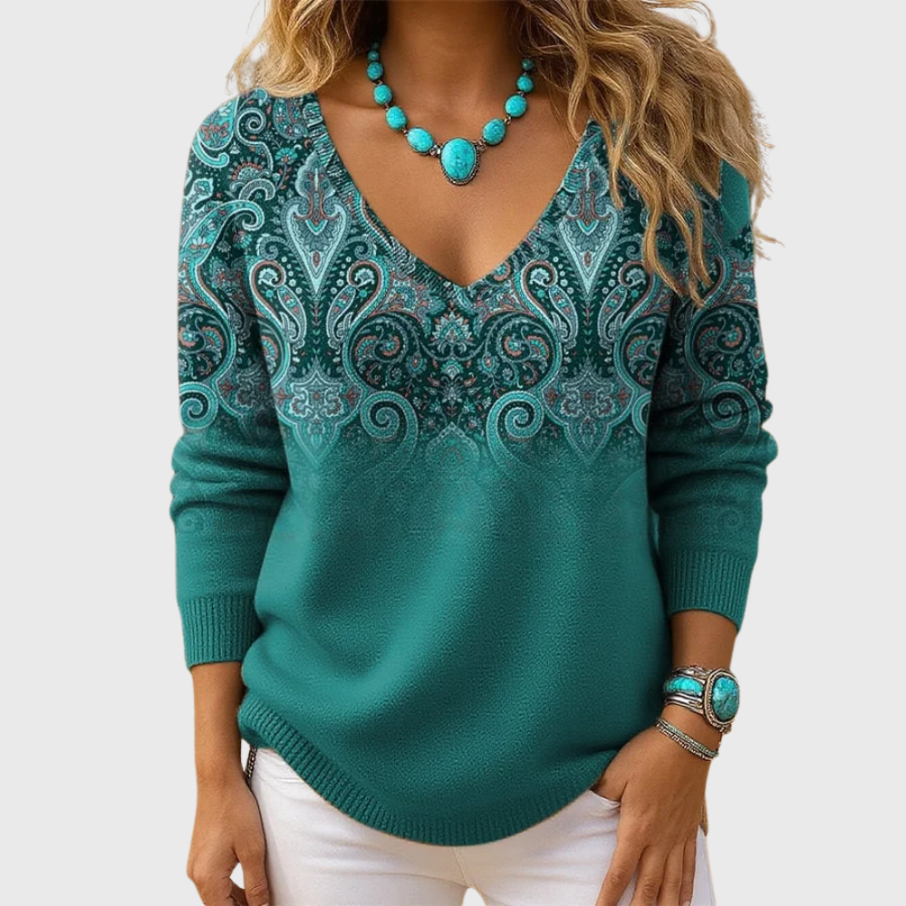 Elegant long-sleeved sweater