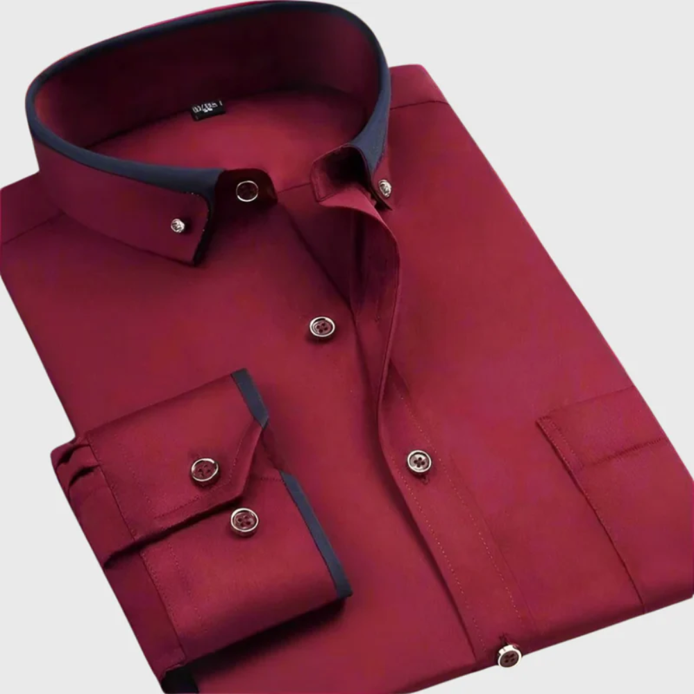 Classic cotton shirt with long sleeves