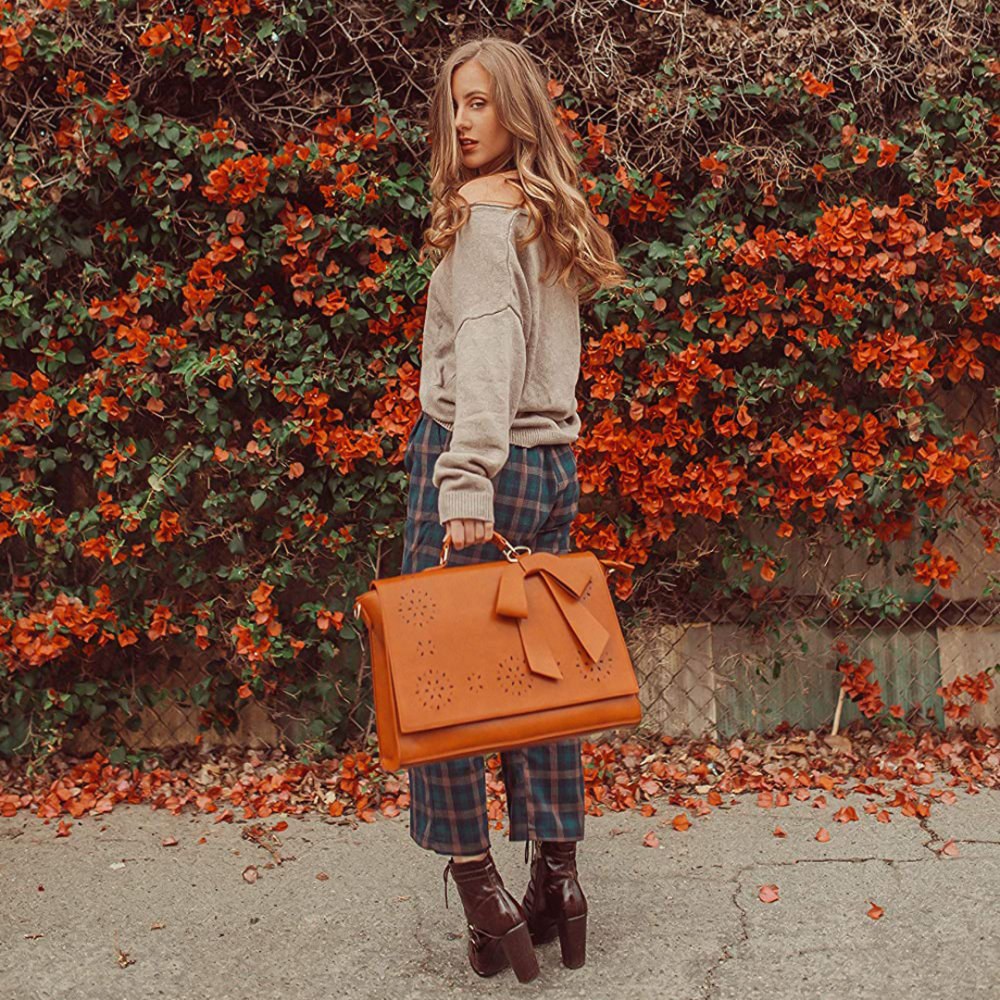 Bernadette – Crossbody bag with bows