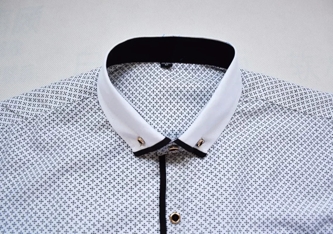 Classic long-sleeved shirt