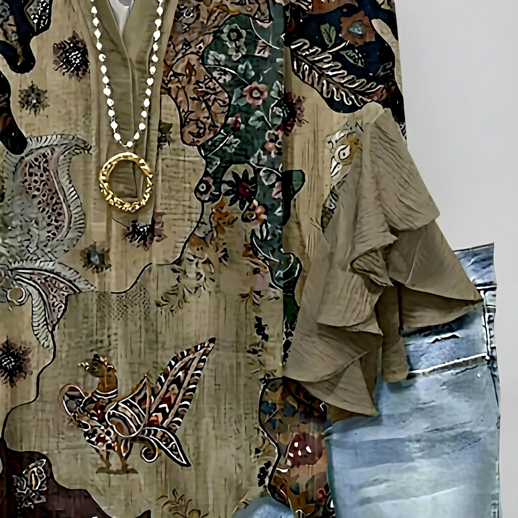 Elegant blouse with patterns